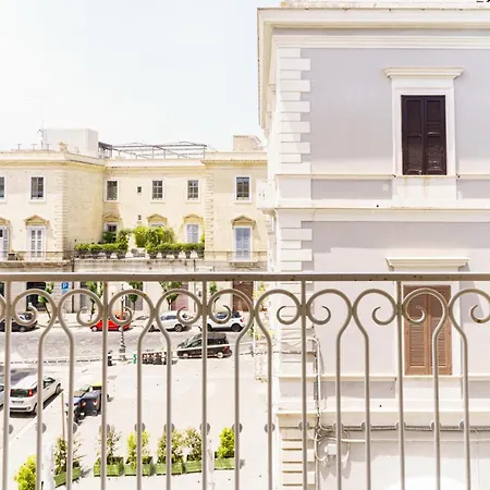 In Rada Apartments Trani Exterior photo