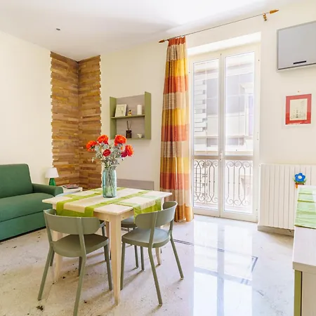 In Rada Apartments Trani Exterior photo