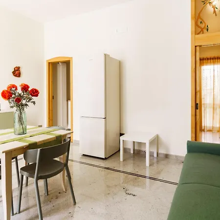 In Rada Apartments Trani Exterior photo