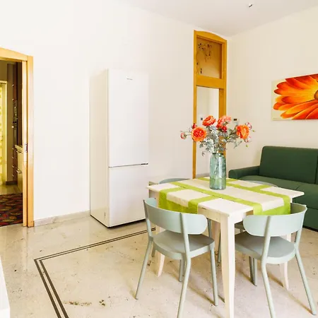 In Rada Apartments Trani Exterior photo
